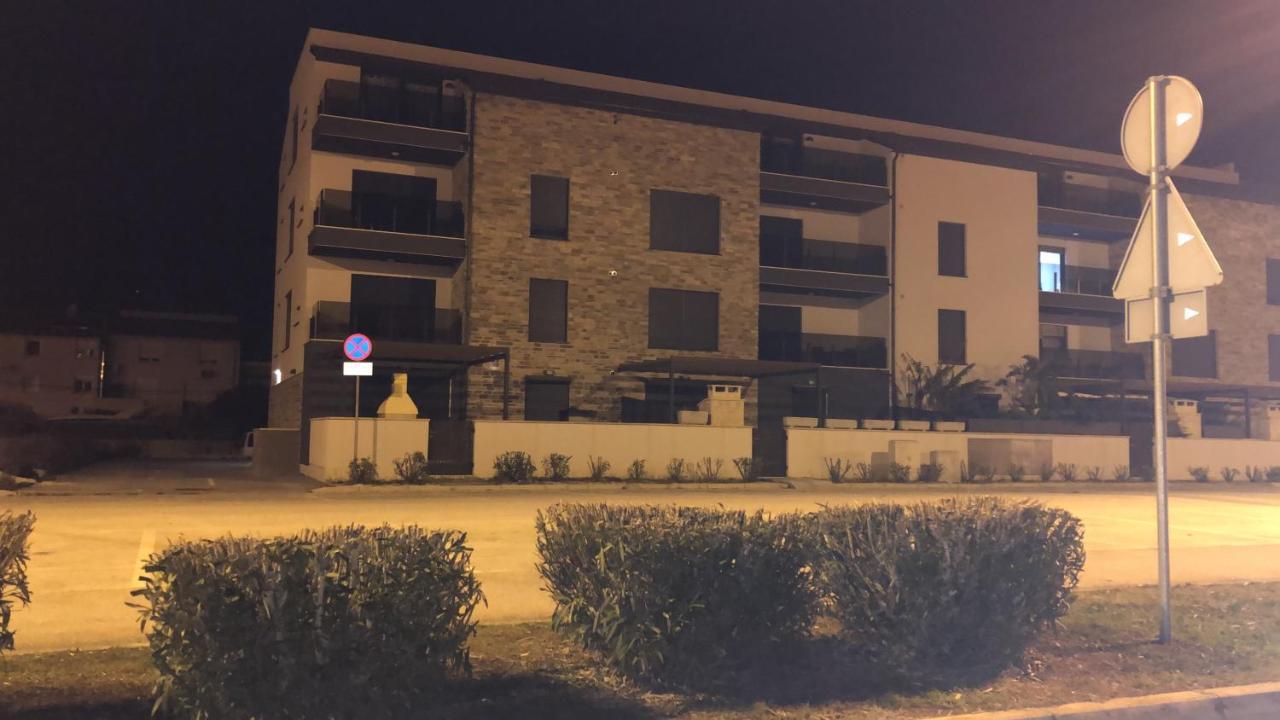 Apartment Petrovic Medulin Bagian luar foto